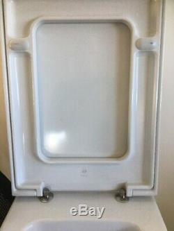 Catalano NEW Wall Hung Toilet with Seat Included Open Box