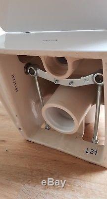 DURAVIT ME By Starck Wall hung toilet BRAND NEW with seat and cover