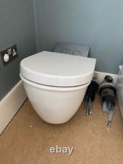 Duravit Darling 370x540 Wall-Mounted WC Pan w Chrome Flush & Soft-Seat, White