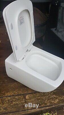 GROHE Wall Hung Bathroom Toilet Soft Close Seat Concealed Frame Cistern