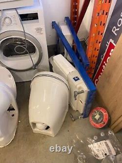 Grohe wall hung toilet frame including toilet and seat- 1 set for sale