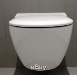 Villeroy&Boch Subway 2.0 56cm Rimless WC Wall Hung Toilet Pan with V&B Slim Seat