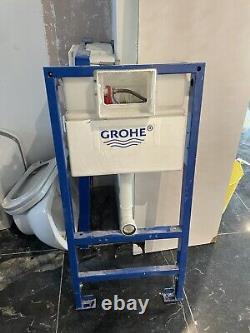 Wall Hung Toilet Seat Soft Close With Grohe Cistern/used / North West London